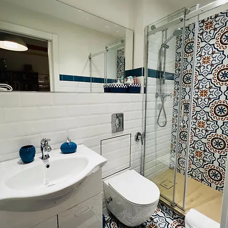 Tre Gigli A Firenze, 5 Minutes From Station, Via Palazzuolo 55 Bed & Breakfast *