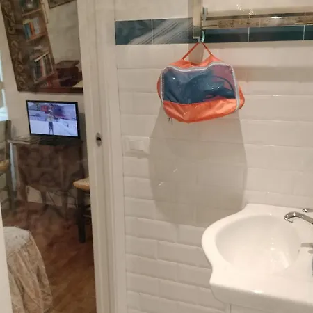 Tre Gigli Bb, 5 Minutes From Station, Via Palazzuolo 55 * Firenze